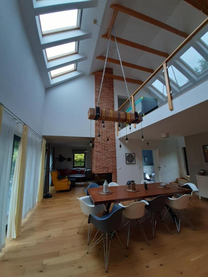 Wiselka Holiday House-1,2Km To The Beach; 5 Bedrooms, 3 Bahrooms; Fire Place. Private Sauna! Exterior photo