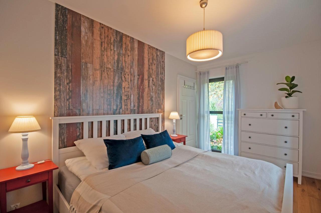 Wiselka Holiday House-1,2Km To The Beach; 5 Bedrooms, 3 Bahrooms; Fire Place. Private Sauna! Exterior photo