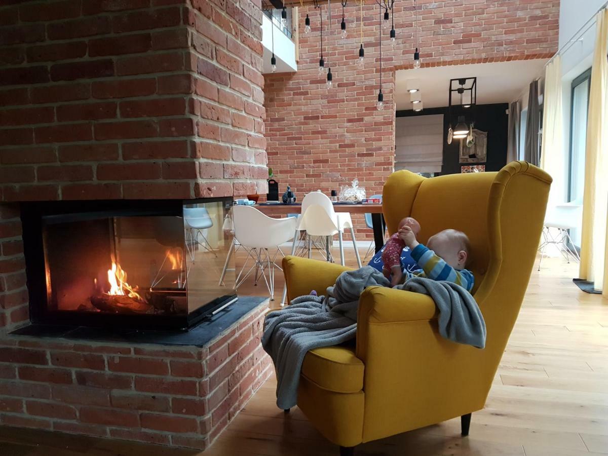 Wiselka Holiday House-1,2Km To The Beach; 5 Bedrooms, 3 Bahrooms; Fire Place. Private Sauna! Exterior photo